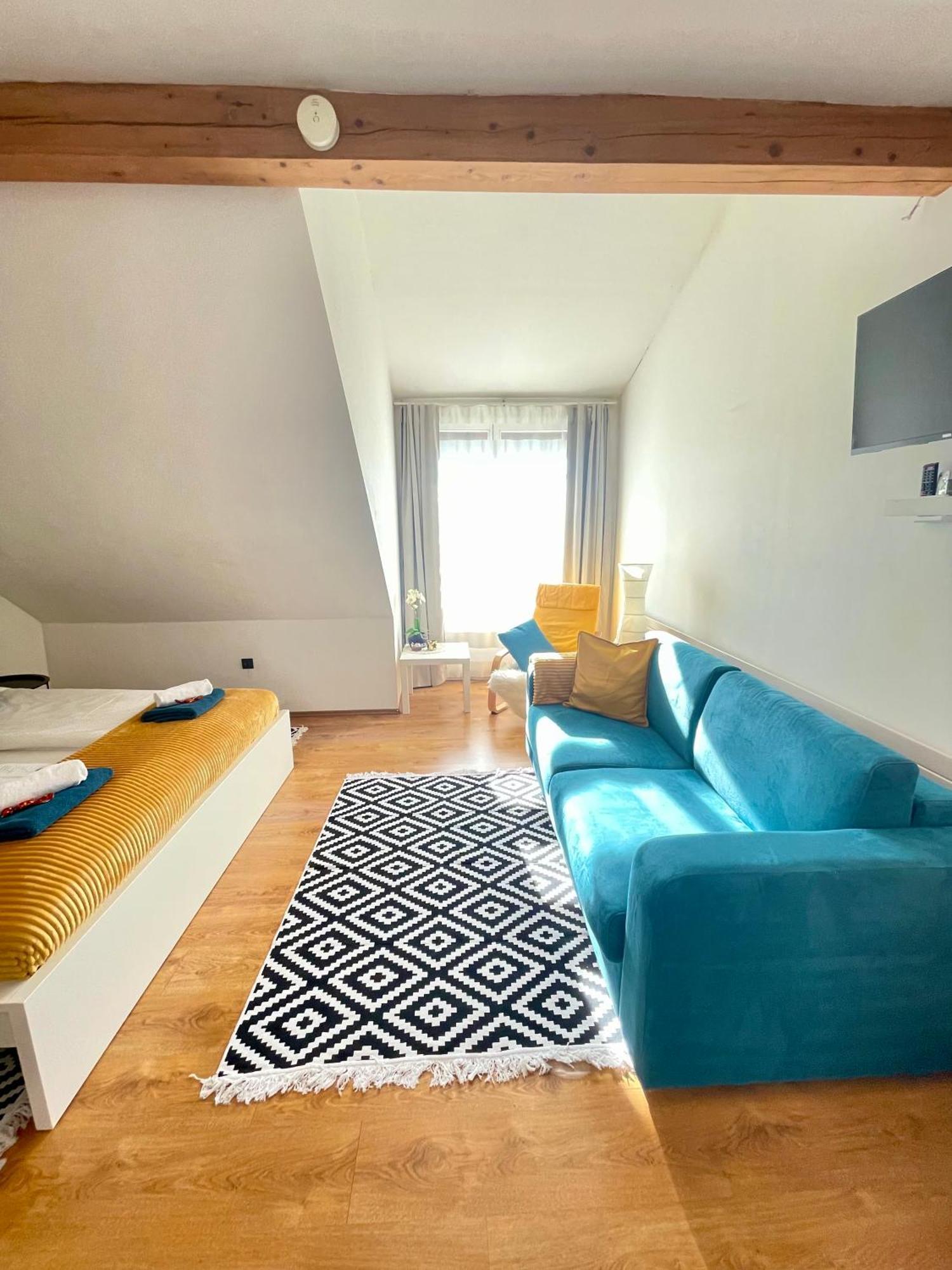 Alpesi Apartman Downtown Sopron Exterior photo