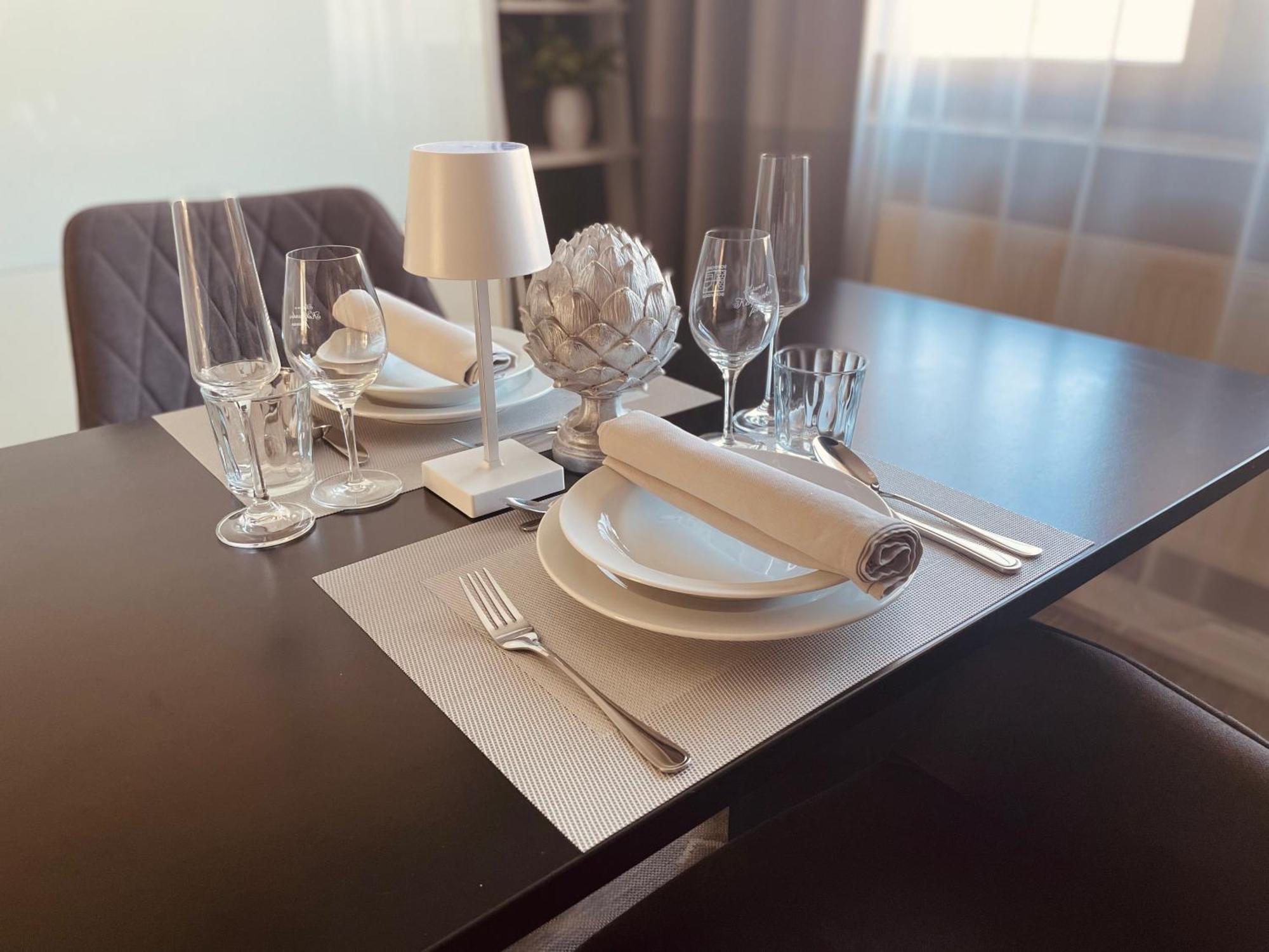 Alpesi Apartman Downtown Sopron Exterior photo