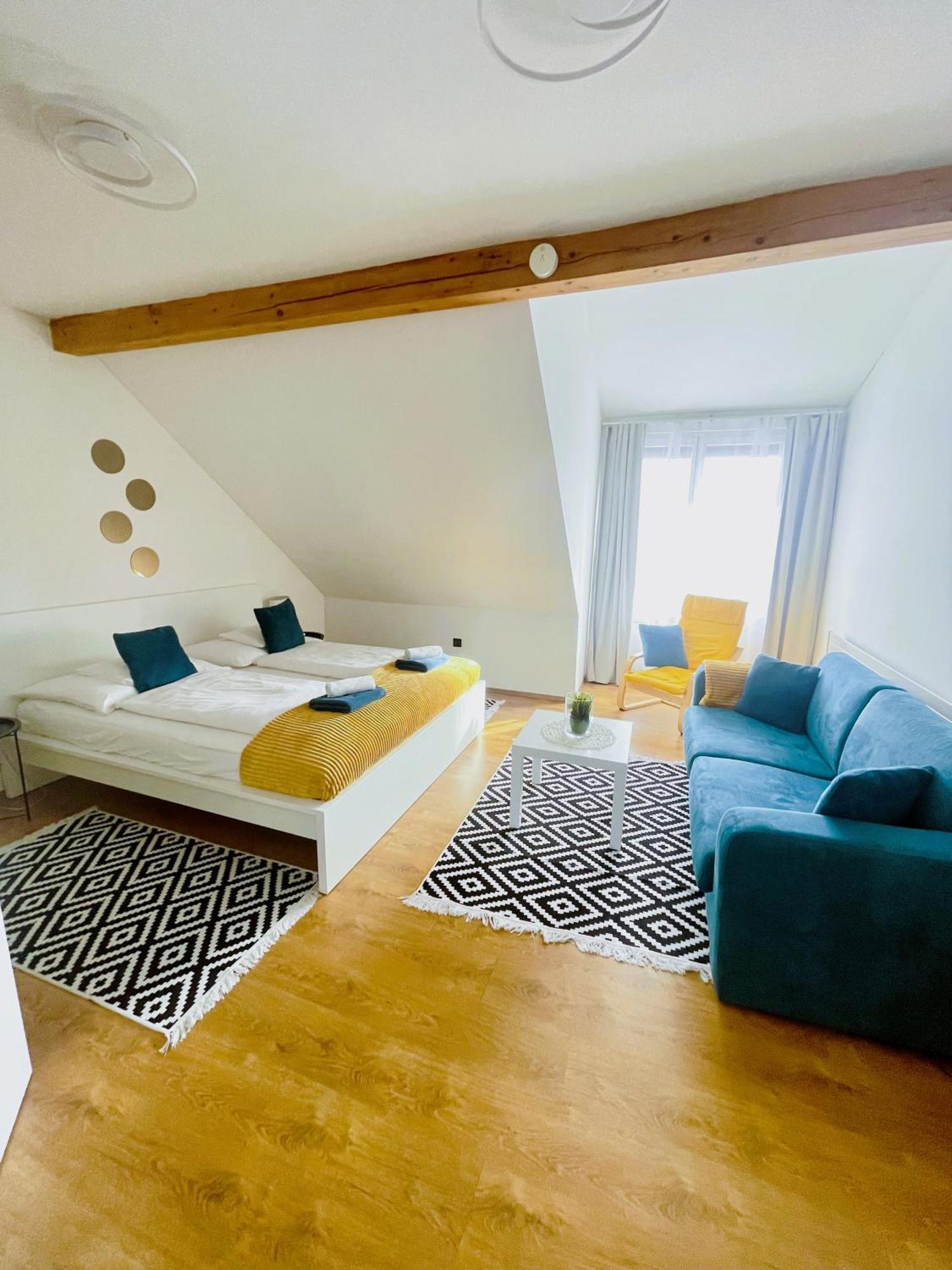Alpesi Apartman Downtown Sopron Exterior photo